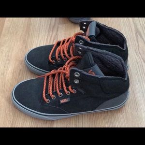 Like new men’s high top vans black gray size 7